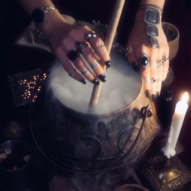 Pochette de Witchcraft par Lola Ena Lys.